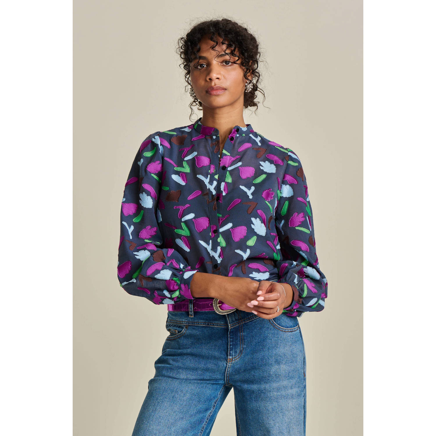 POM Amsterdam blouse met all over print en borduursels grijsblauw multi