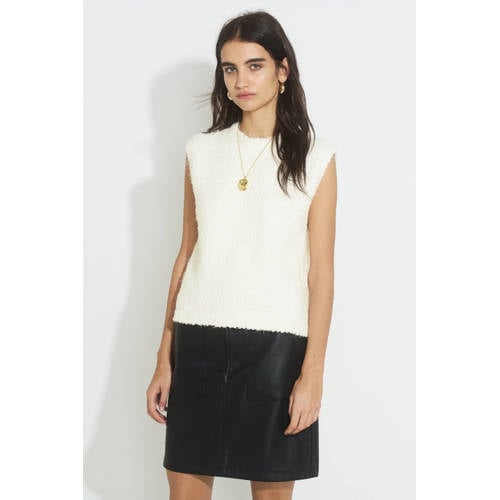 Ruby gebreide spencer met textuur off-white afbeelding