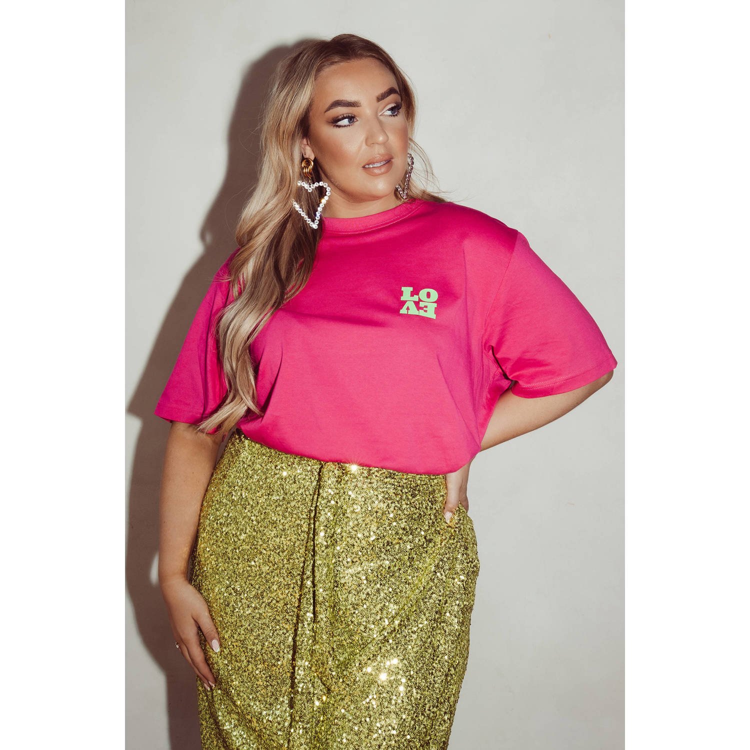 Pinned by K Curve T-shirt Love met printopdruk fuchsia