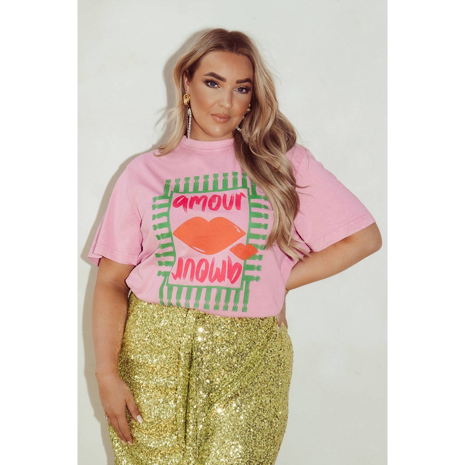 Pinned by K Curve T-shirt Amour met printopdruk lichtroze