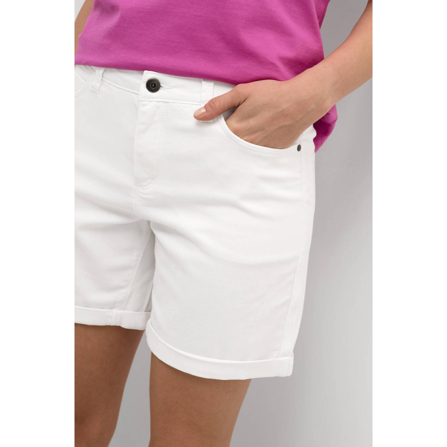 Kaffe slim fit short KAzelina wit