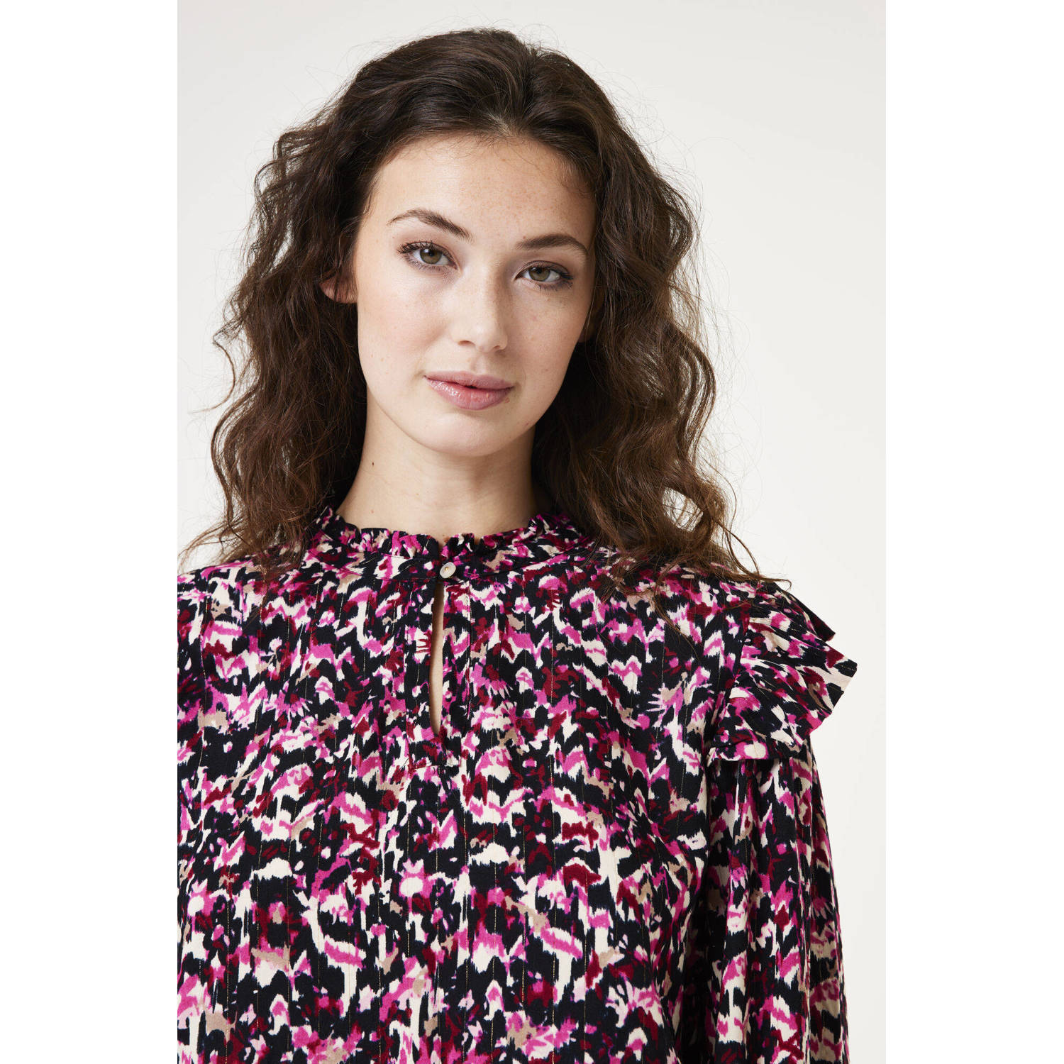 Garcia blouse met all over print en ruches roze zwart wit