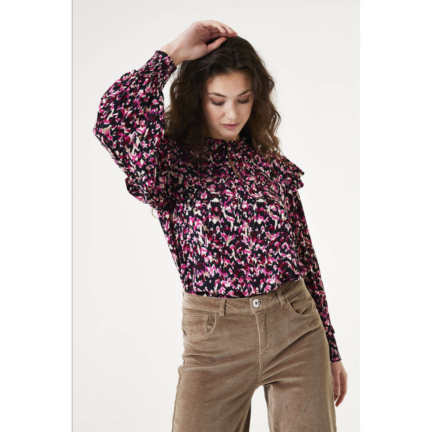 Garcia blouse met all over print en ruches roze zwart wit