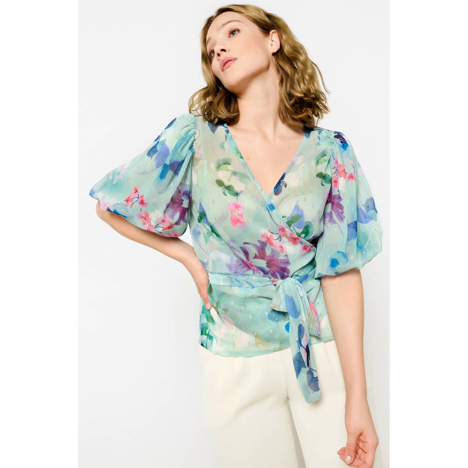 LOLALIZA metallic blousetop met all over print en ceintuur blauw roze