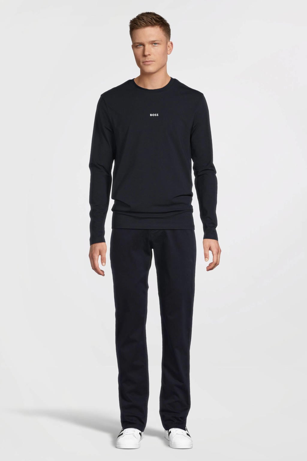 Donkerblauwe heren BOSS regular fit longsleeve TChark van stretchkatoen met effen, lange mouwen en ronde hals
