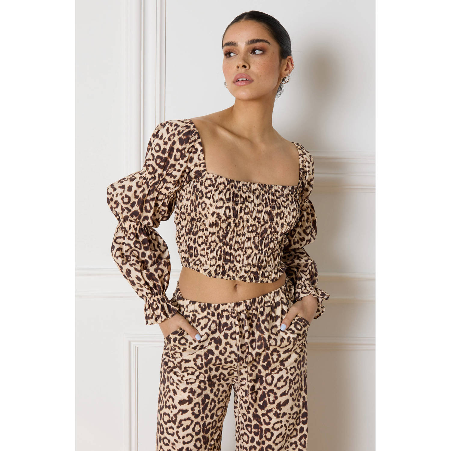 Refined Department off shoulder top Lori met panterprint bruin beige