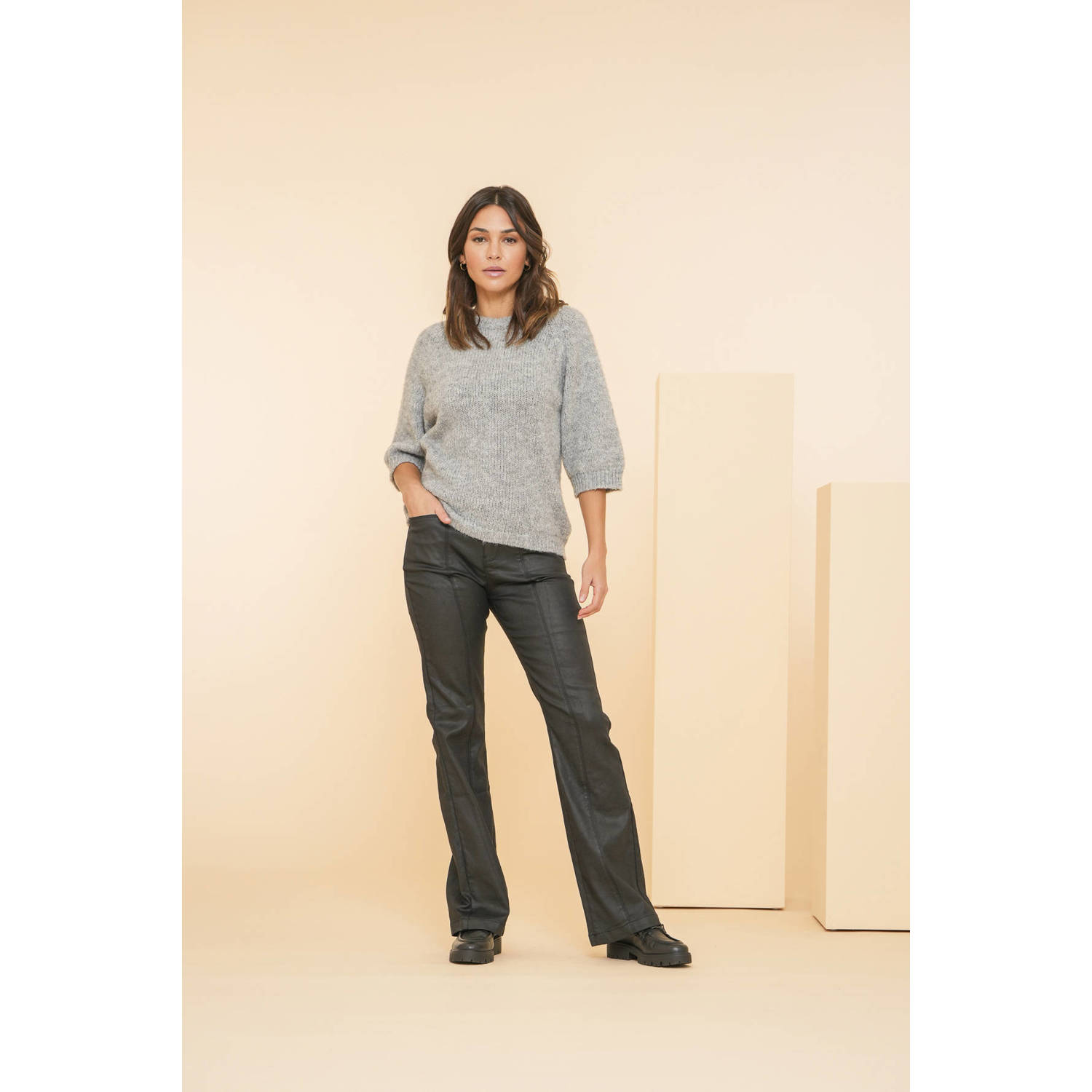 Geisha coated flared broek zwart