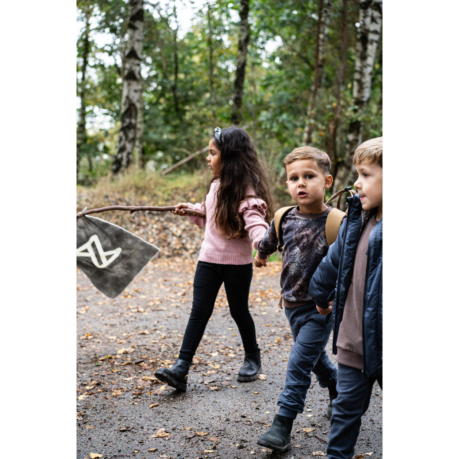 Koko Noko sweater met all over print bruin grijs donkergrijs