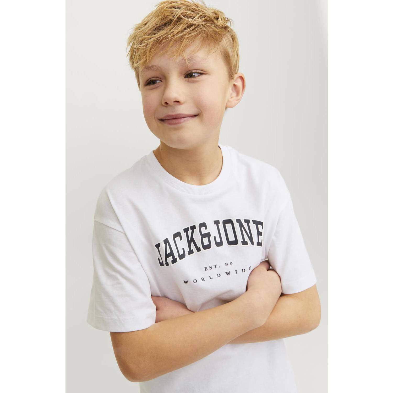 JACK & JONES JUNIOR T-shirt JJECALEB VARSITY met logo wit