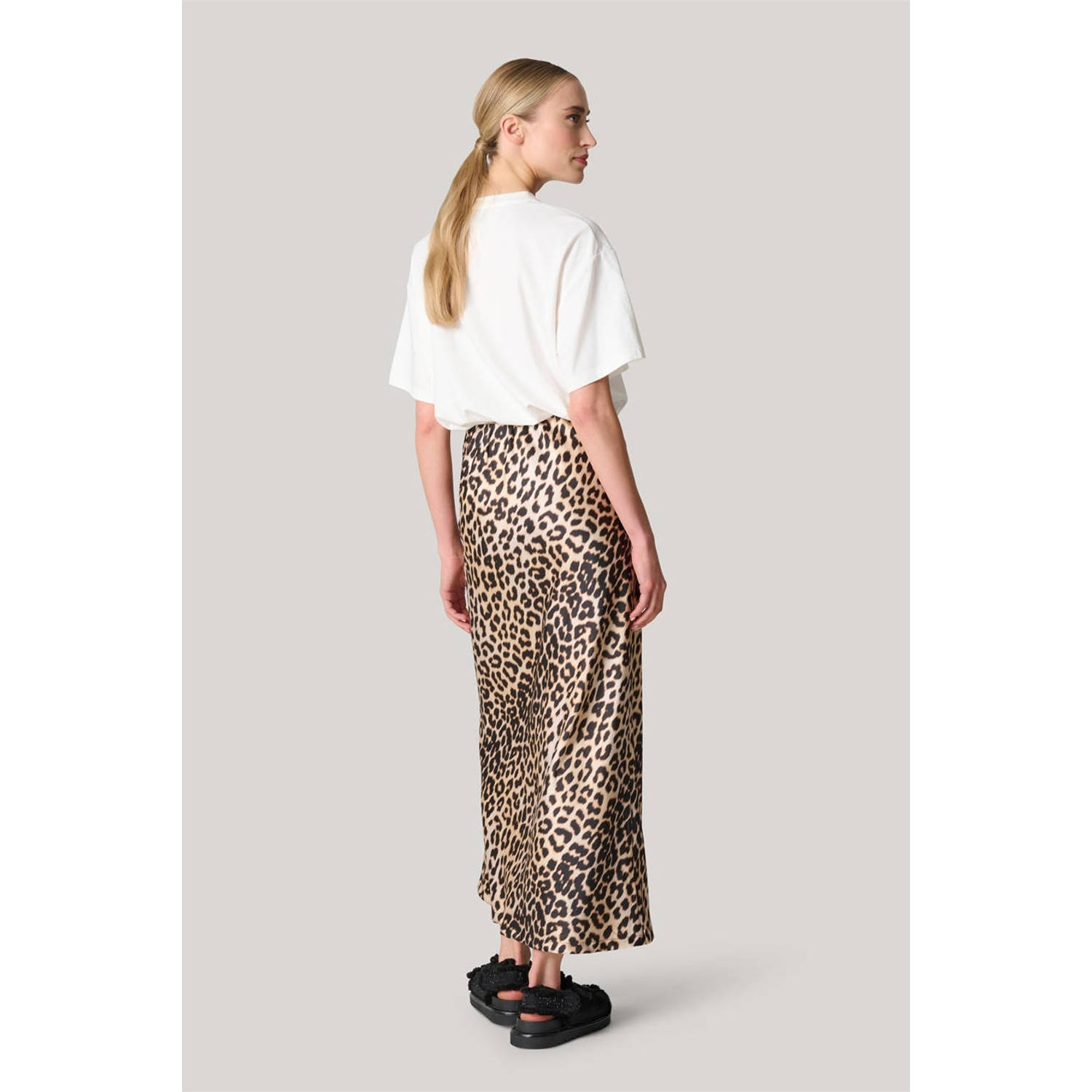 Shoeby satijnen midi rok dierenprint bruin
