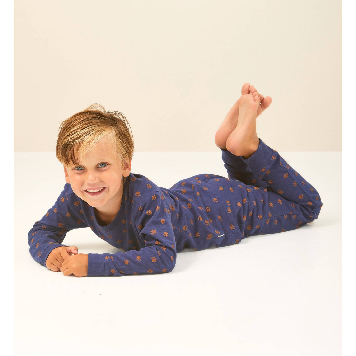 Little Label pyjama met all over paw print