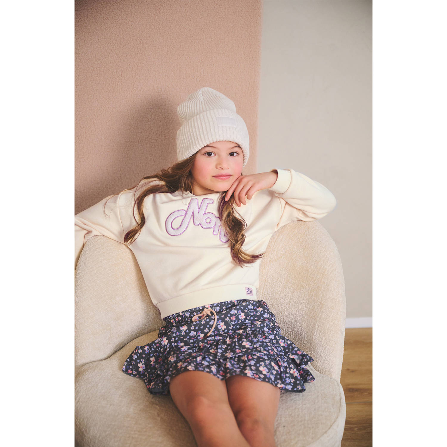 NONO sweater Ko met tekst en 3D applicatie ivoor