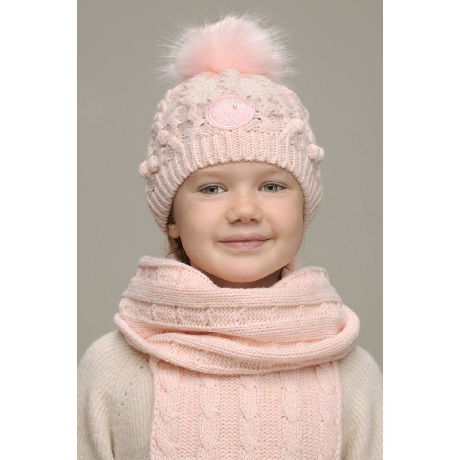 Le Chic gebreide muts met sjaal roze