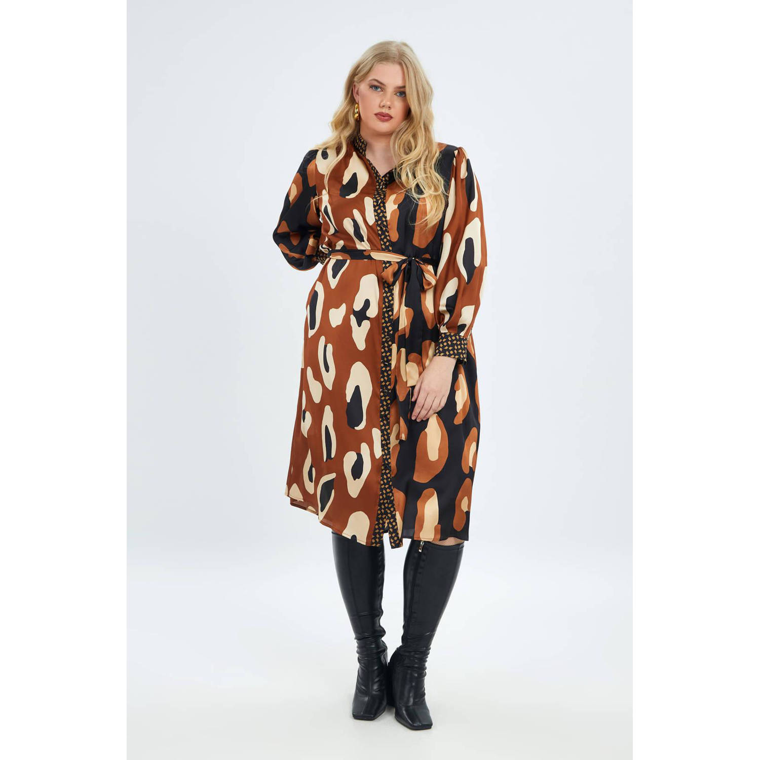 Mat Fashion jurk met mixprint bruin zwart