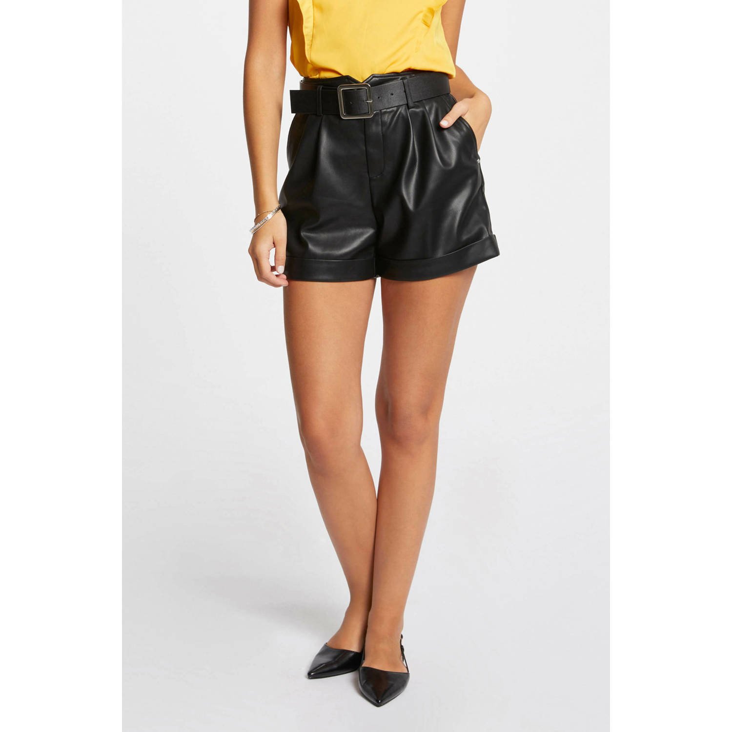 Morgan imitatieleren high waist slim fit short zwart