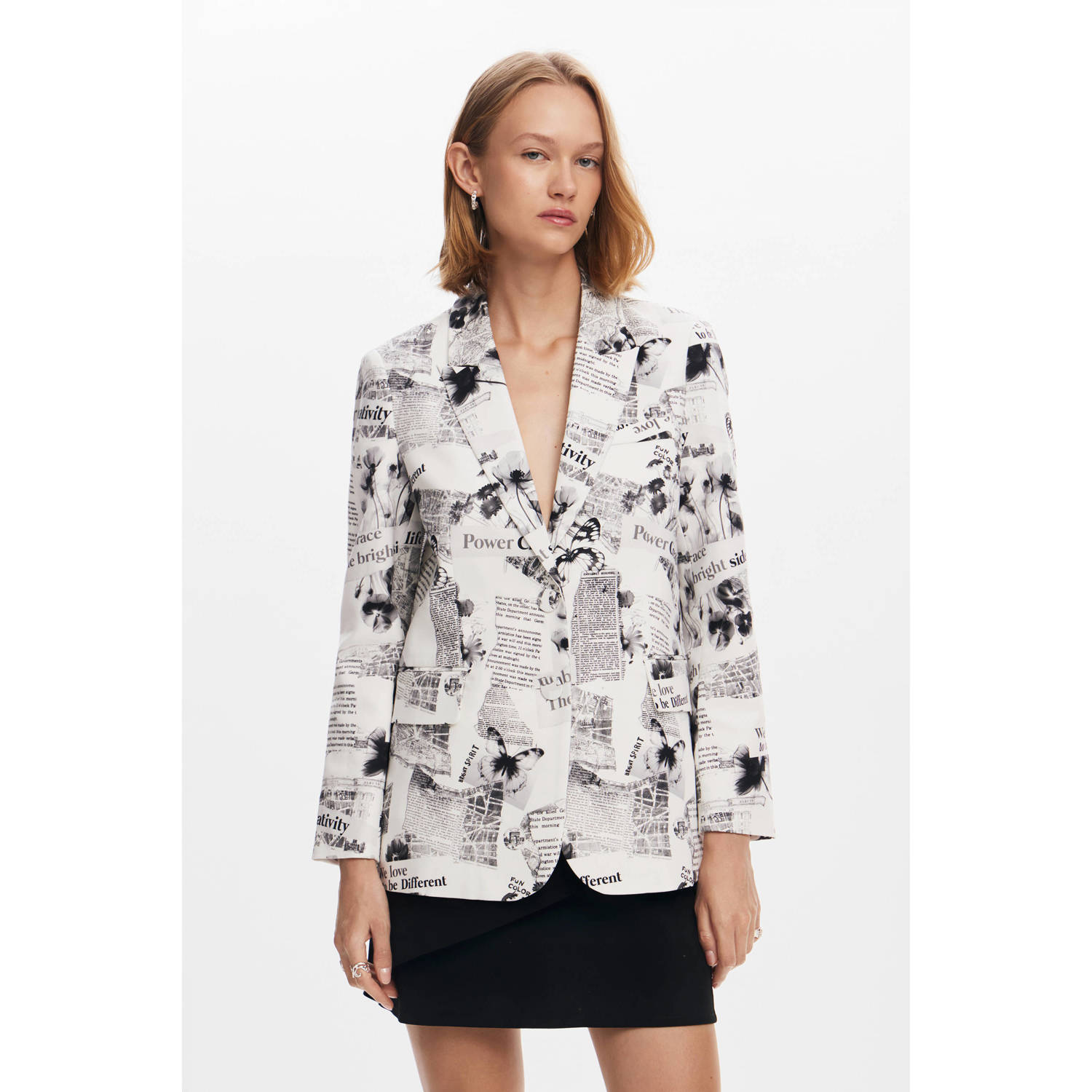 Desigual rechtvallende blazer met all over print ecru zwart