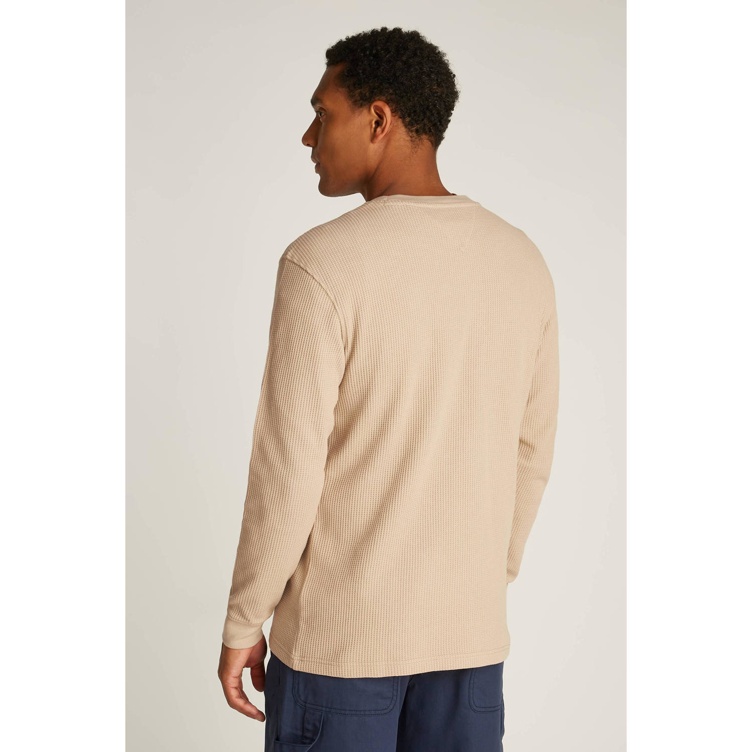 Tommy Jeans regular fit longsleeve met logo en textuur gentle gold