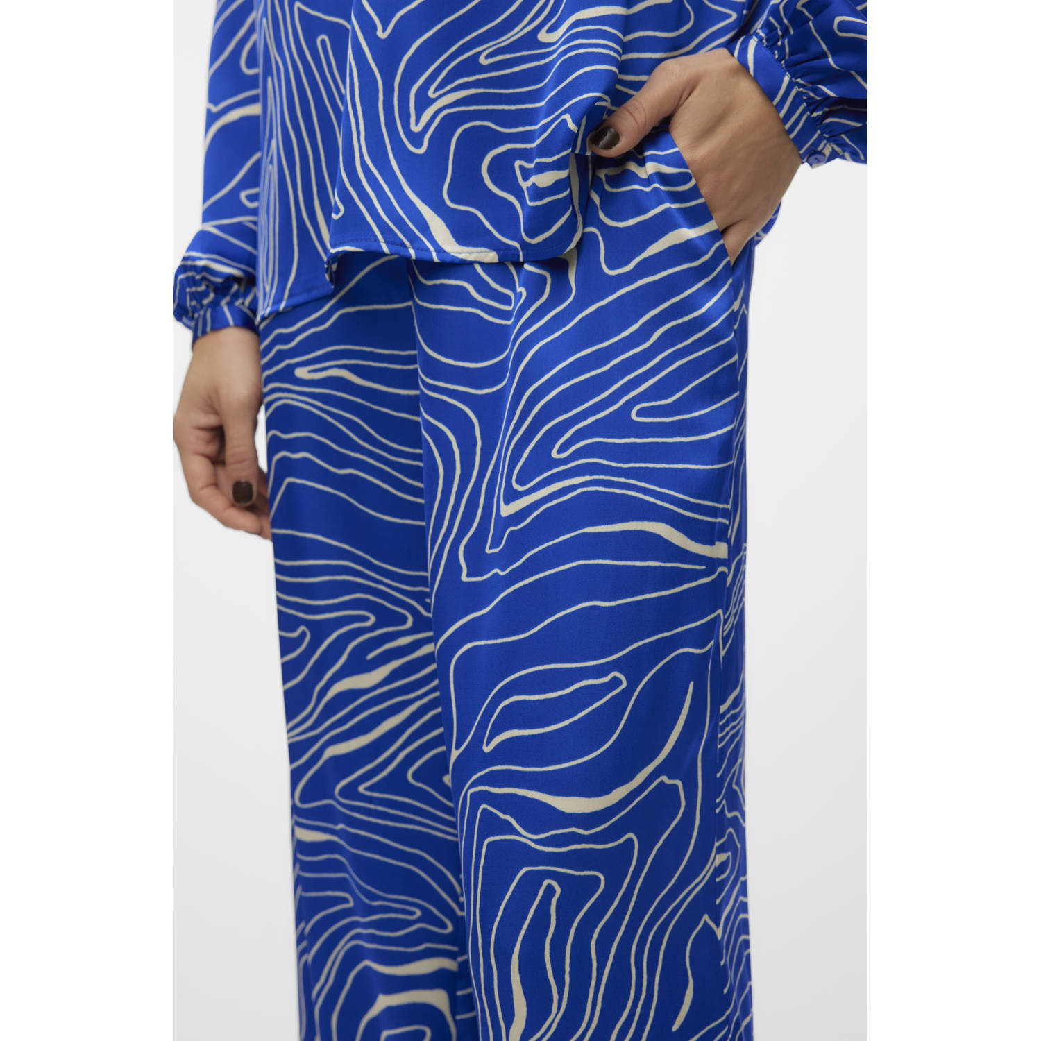 VERO MODA regular fit broek VMROBIN met grafische print blauw wit
