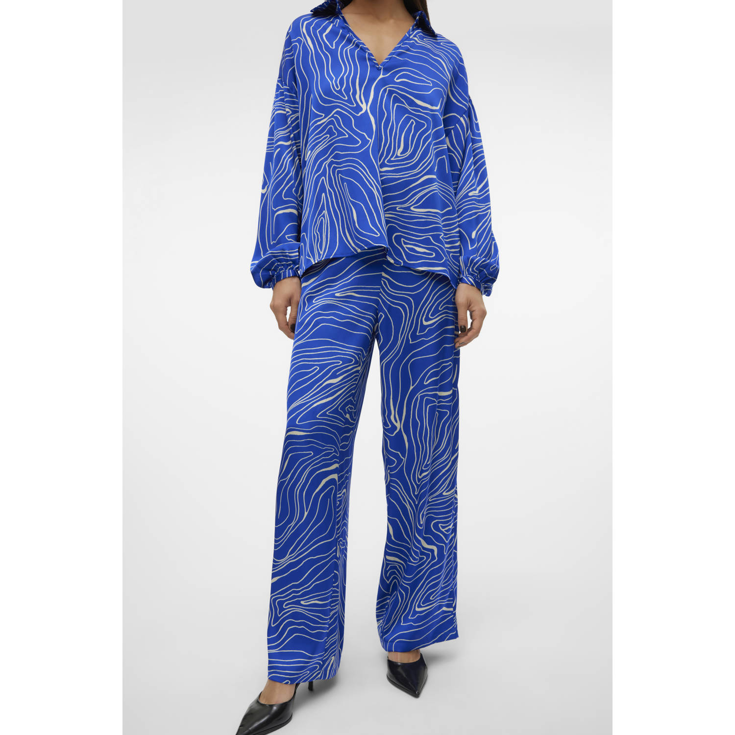 VERO MODA regular fit broek VMROBIN met grafische print blauw wit