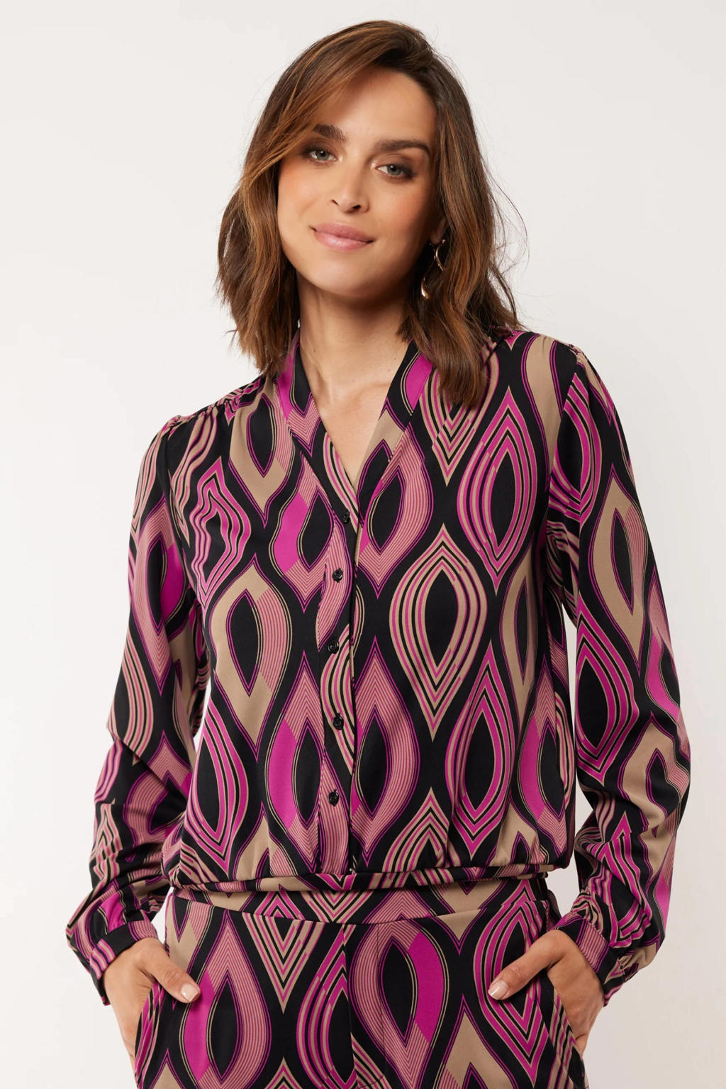 Multi, zwart en fuchsia dames G-maxx blouse Else print van polyamide met grafische print, lange mouwen, V-hals en knoopsluiting