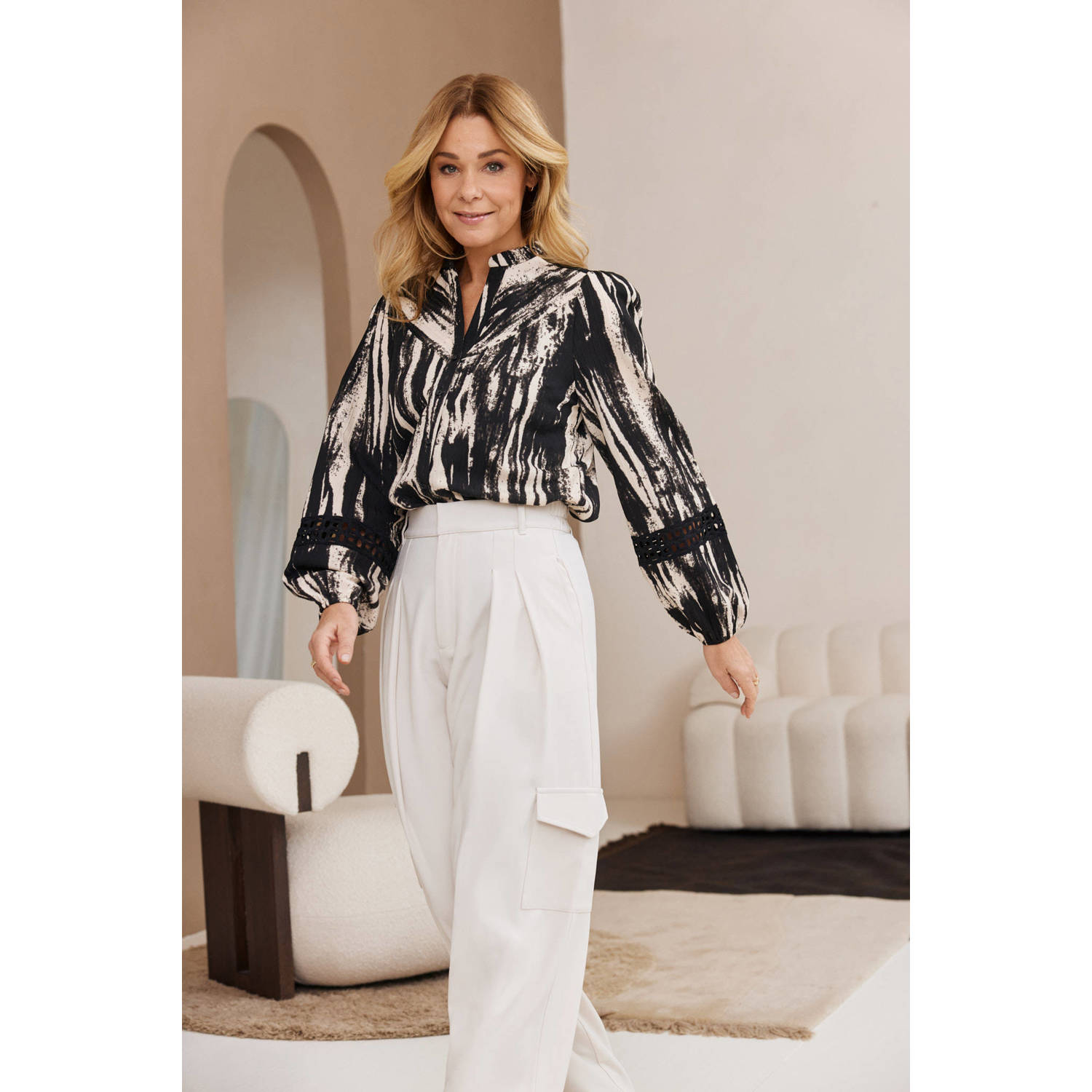 G-maxx X Froukje blouse Evia met grafische print zwart wit