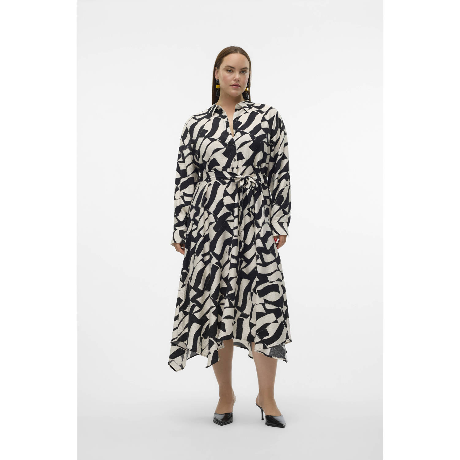 VERO MODA CURVE A-lijn jurk met all over print zwart wit