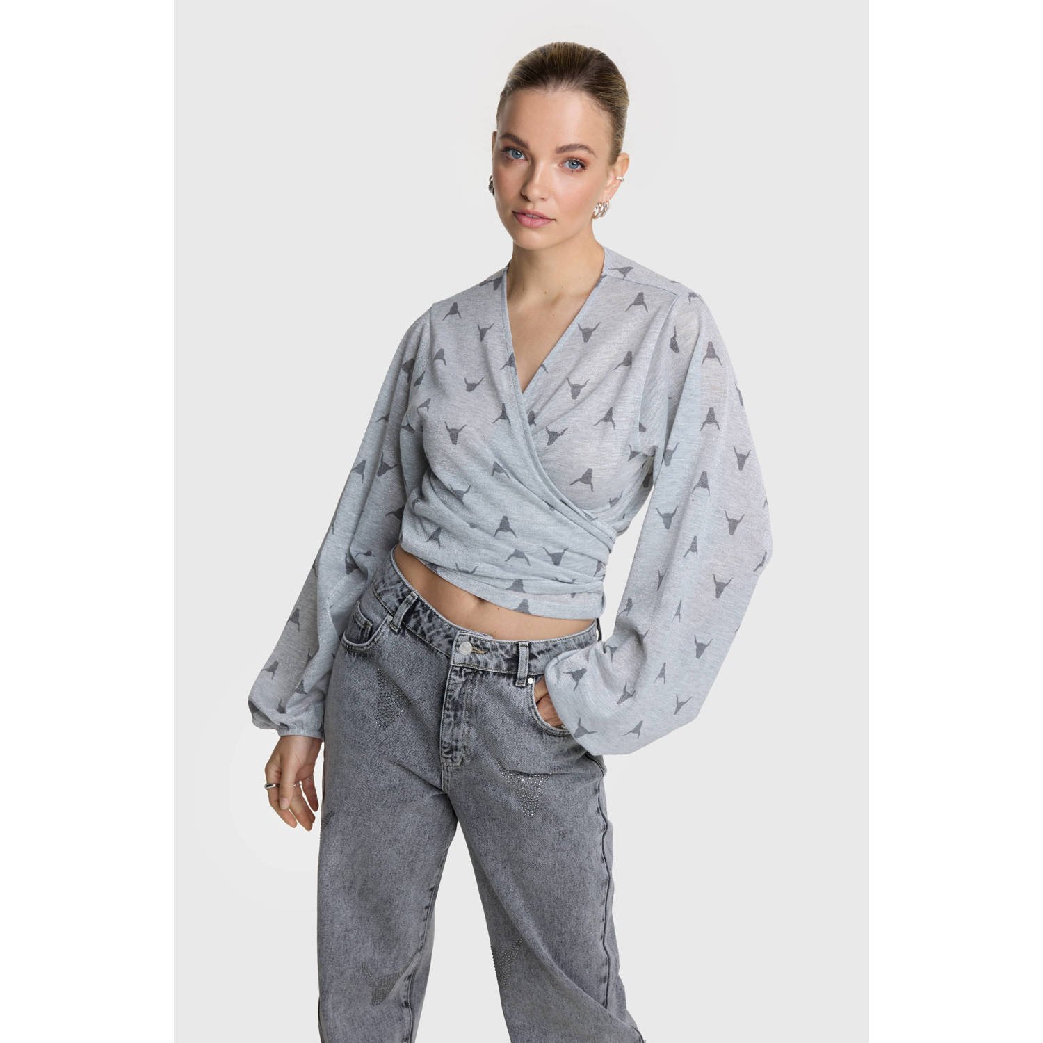 Alix the Label overslag top met logo lichtgrijs zilver