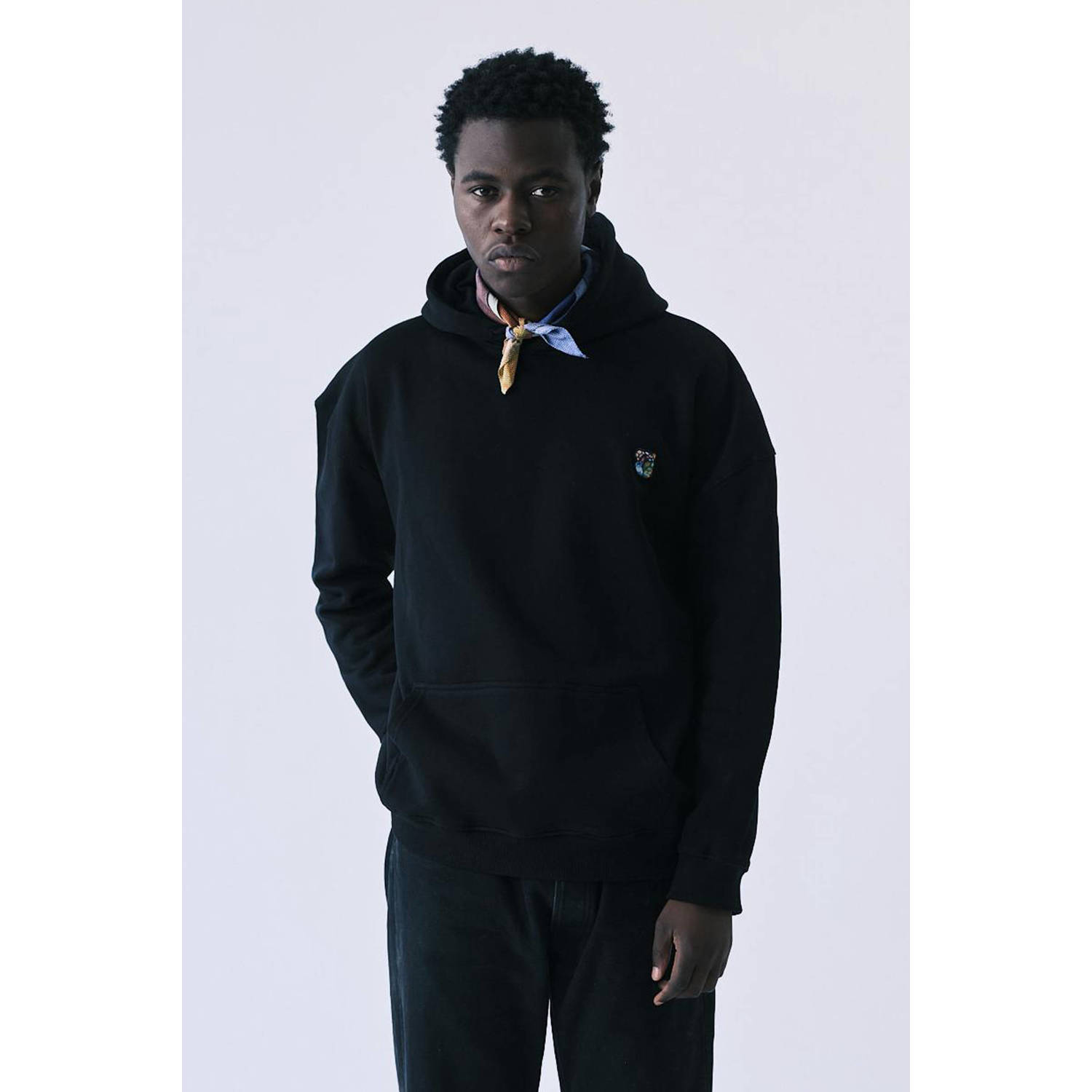 Tonsure hoodie zwart