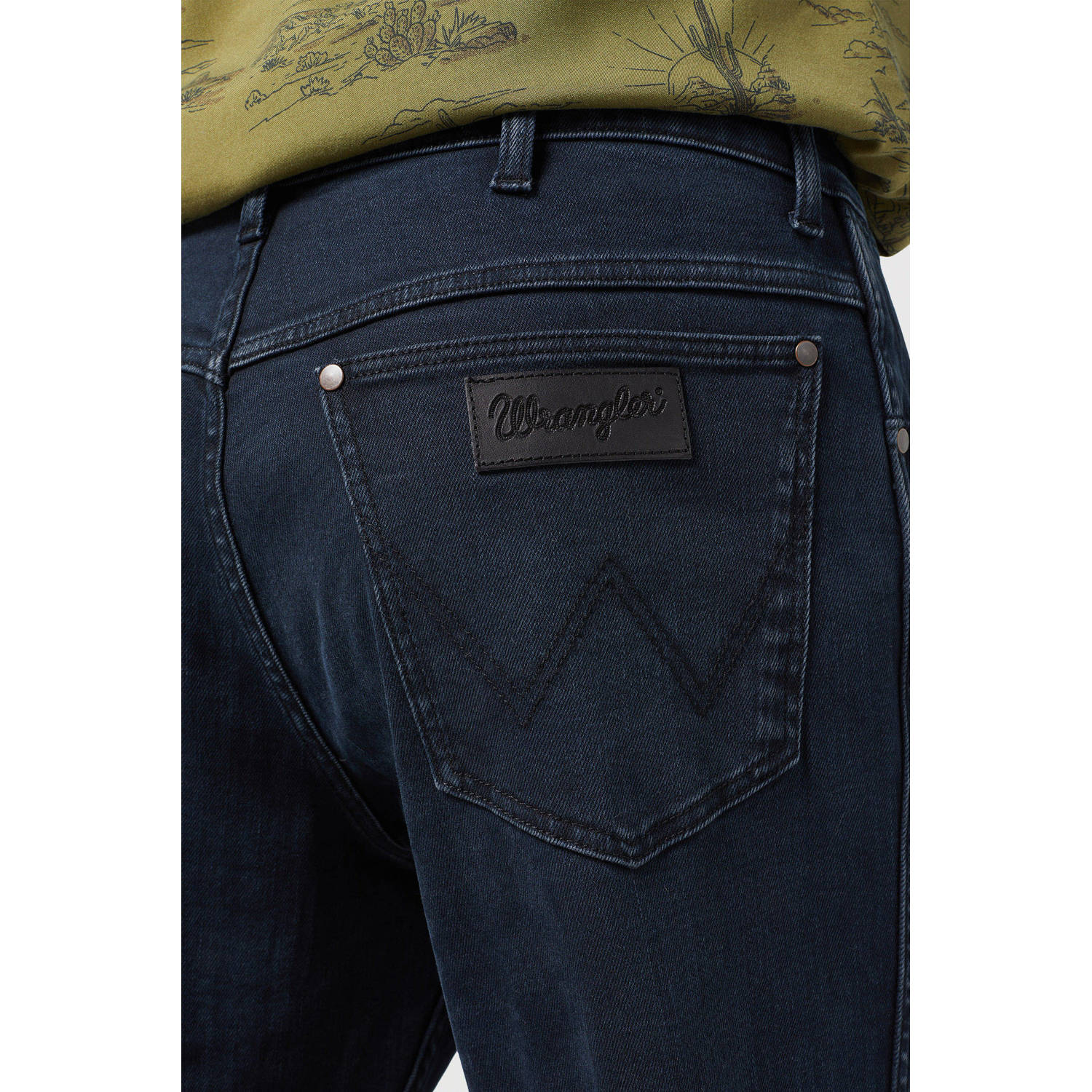 Wrangler tapered fit jeans River