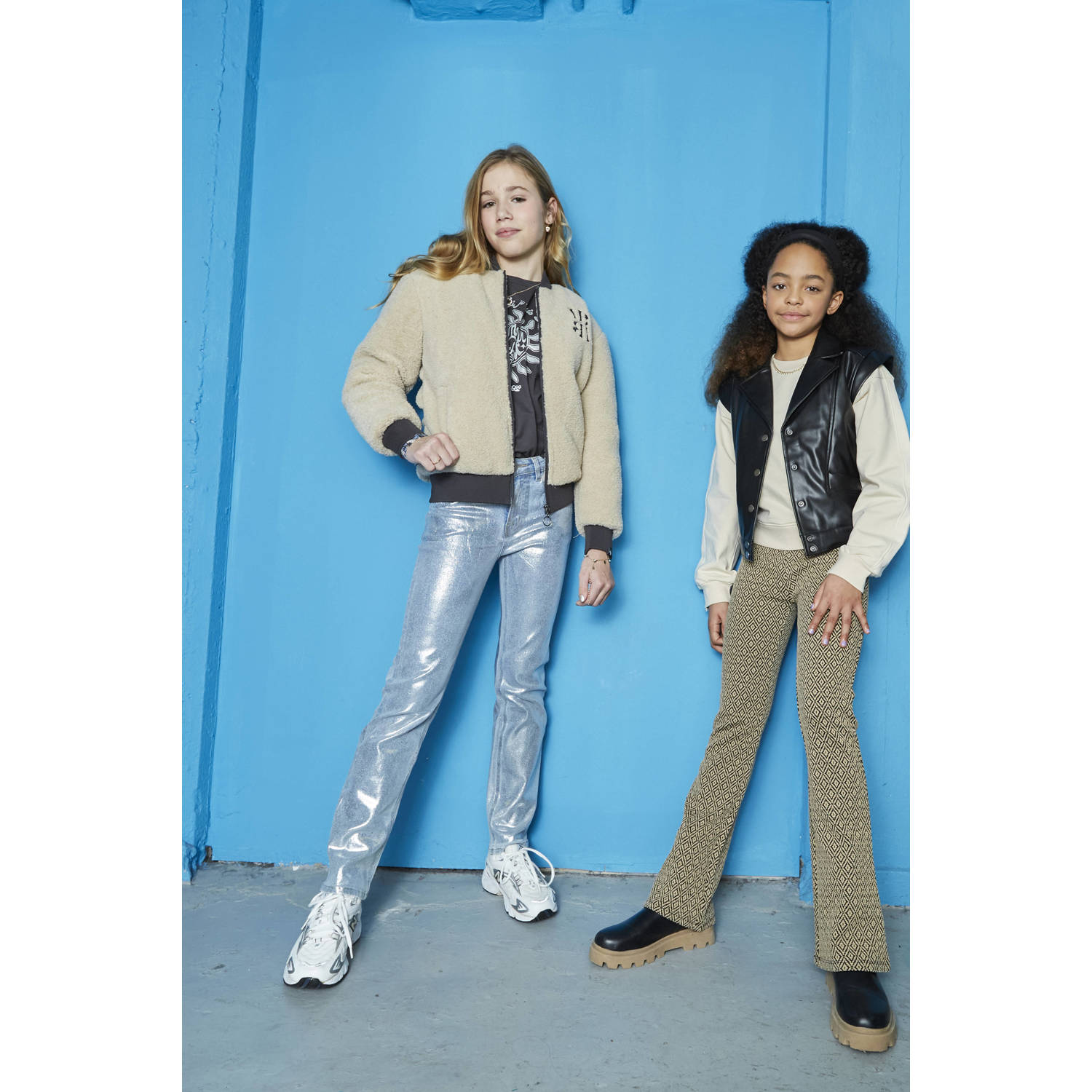 Indian Blue Jeans teddy tussenjas met borduursels lichtzand zwart