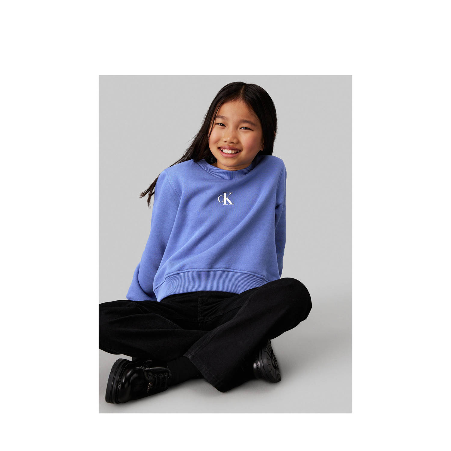Calvin Klein sweater met logo oprdruk paarsblauw