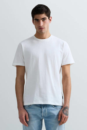 T-shirt wit
