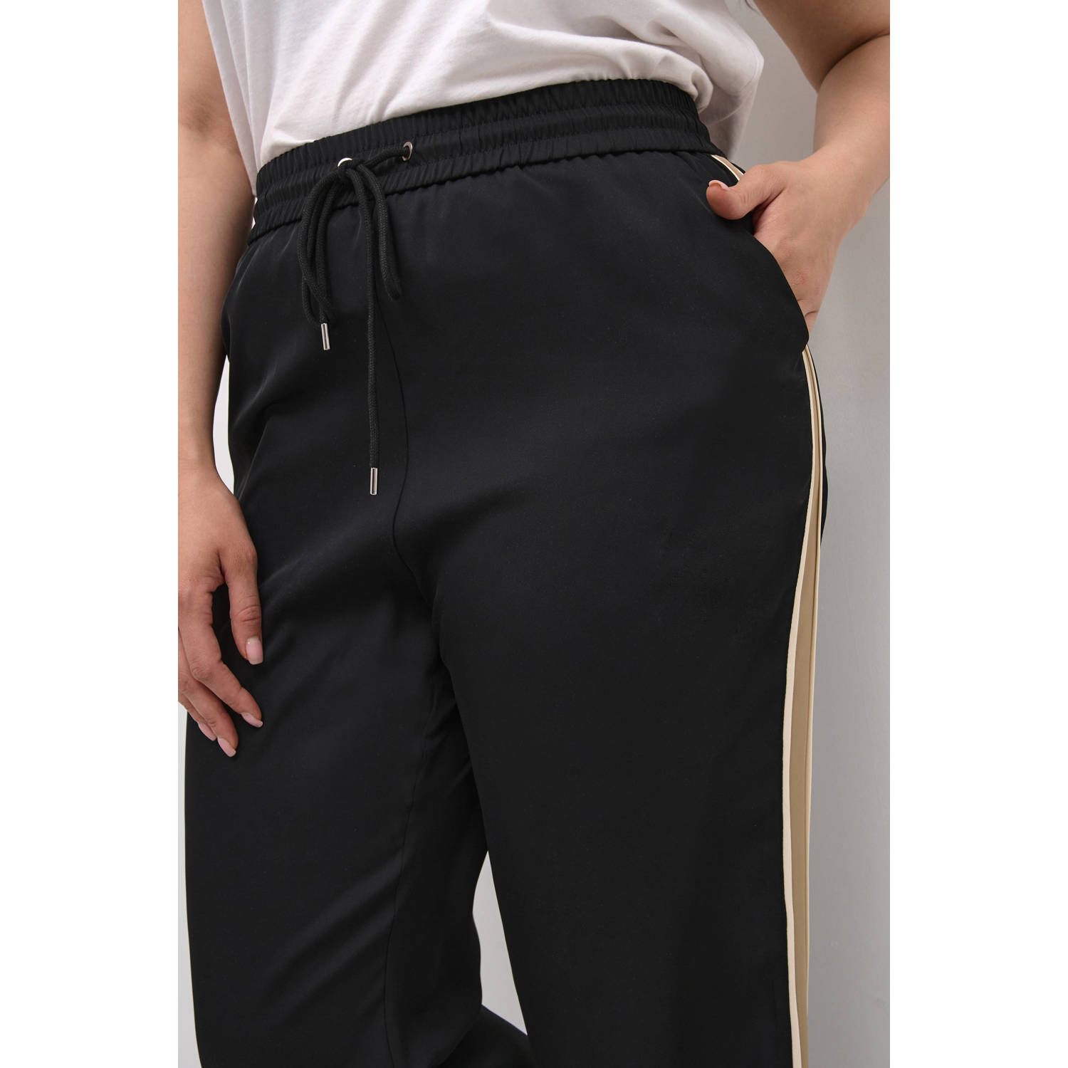 Kaffe Curve relaxed straight broek KCsigne zwart