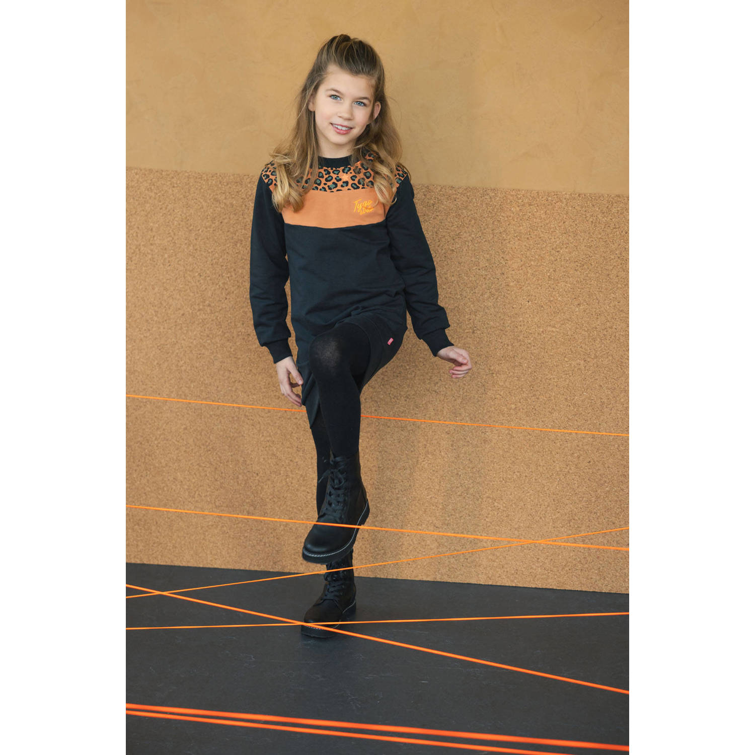 TYGO & vito sweatjurk Demi zwart roestbruin