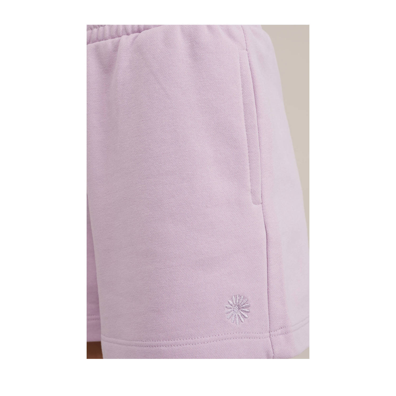 WE Fashion sweatshort lila