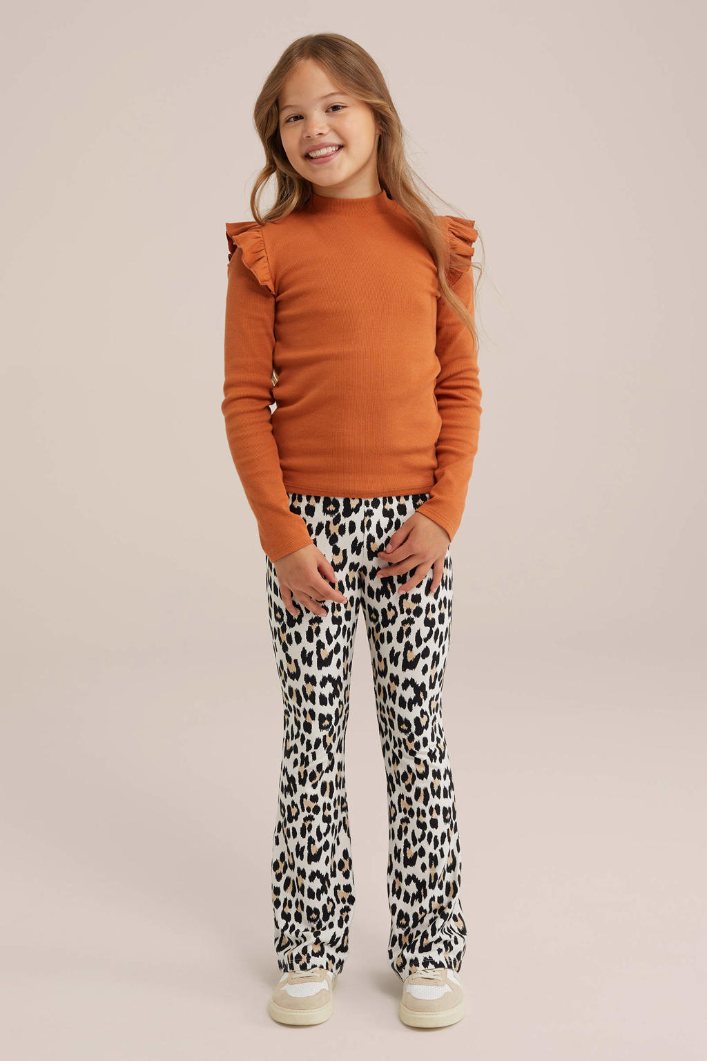 Oranje meisjes WE Fashion longsleeve van stretchkatoen met effen, lange mouwen, ronde hals en ruches