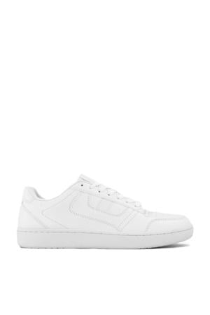 sneakers wit