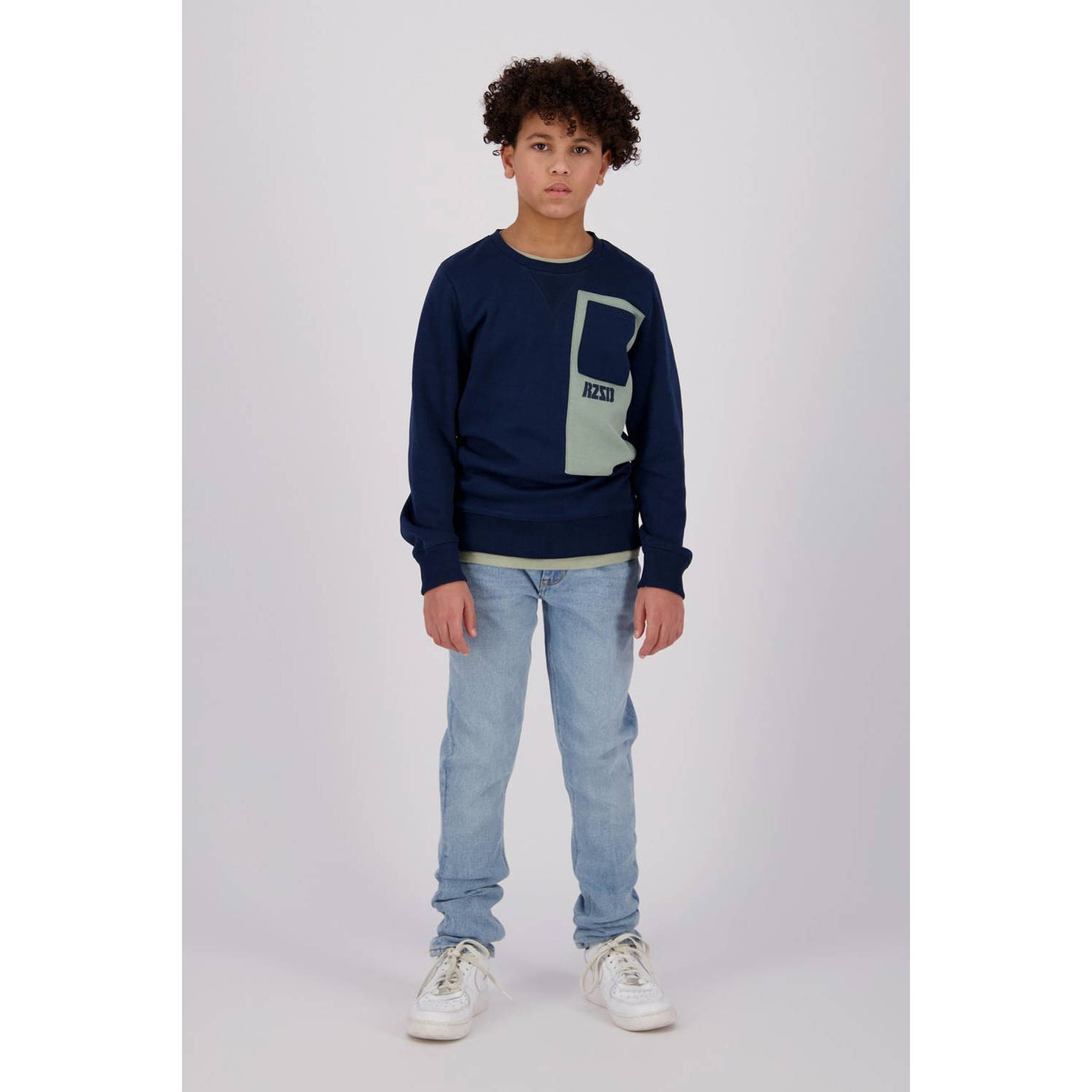 Raizzed sweater Naxos met printopdruk donkerblauw zachtgroen