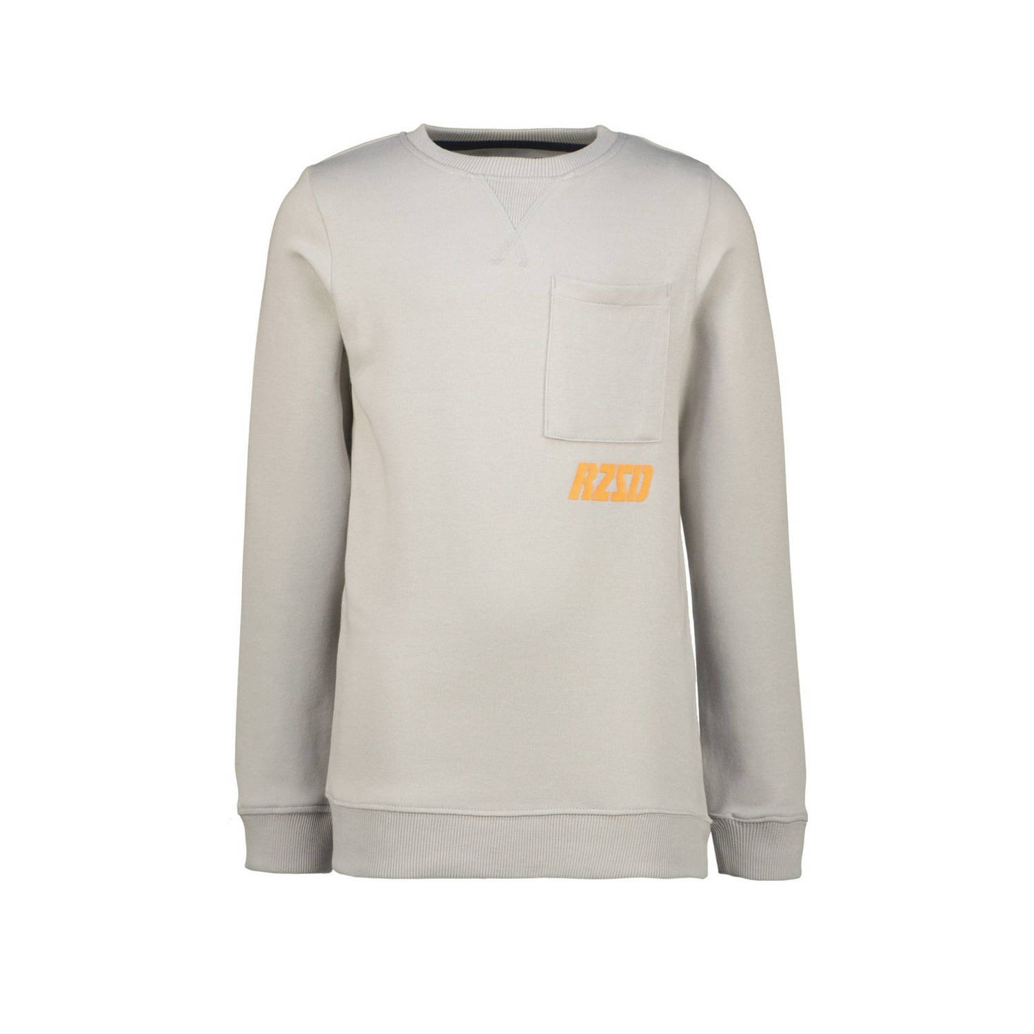 Raizzed sweater Naxos met printopdruk lichtgrijs oanje Printopdruk 104