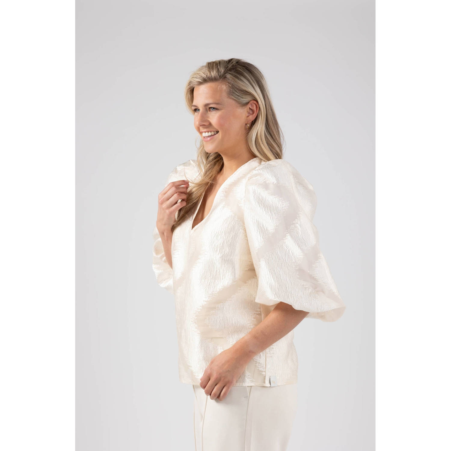 NUKUS top Delilah crème