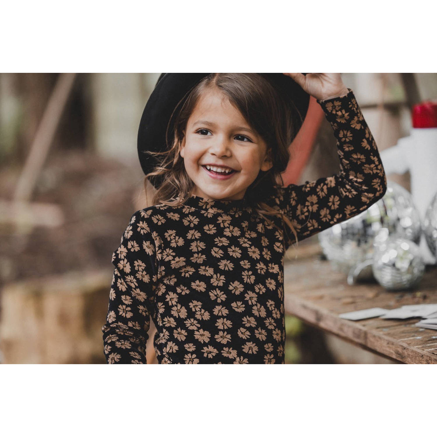LOOXS little gebloemde fluwelen top zwart lichtbruin