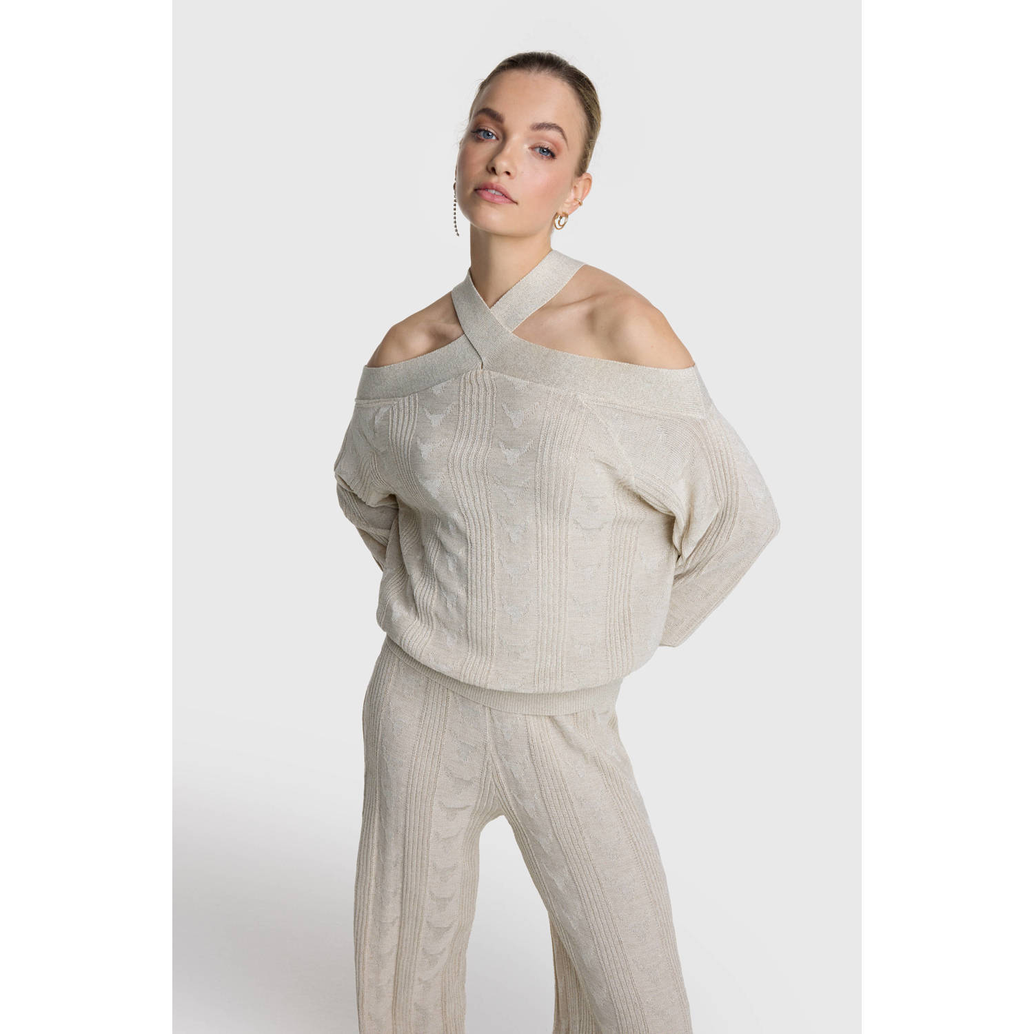 Alix The Label Bull Jacquard Cross Neck Pullover Beige Dames