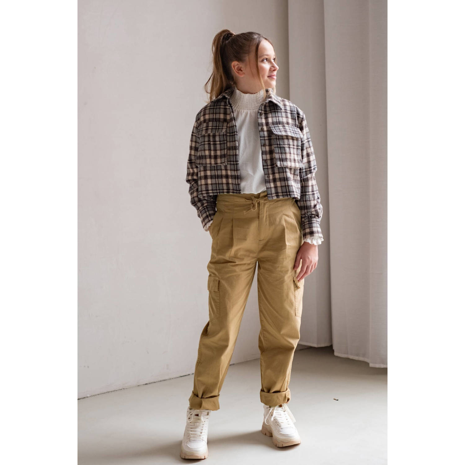 Like Flo Young coated tapered fit cargobroek Fien kaki