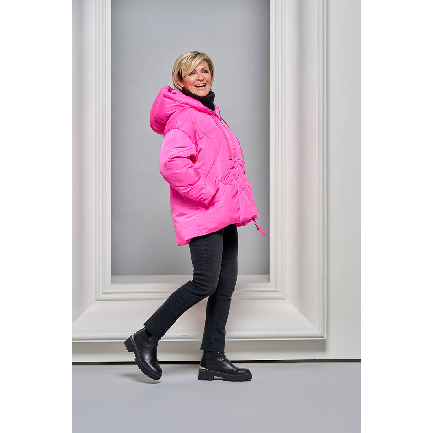 Mart Visser jas Caroline Tensen roze