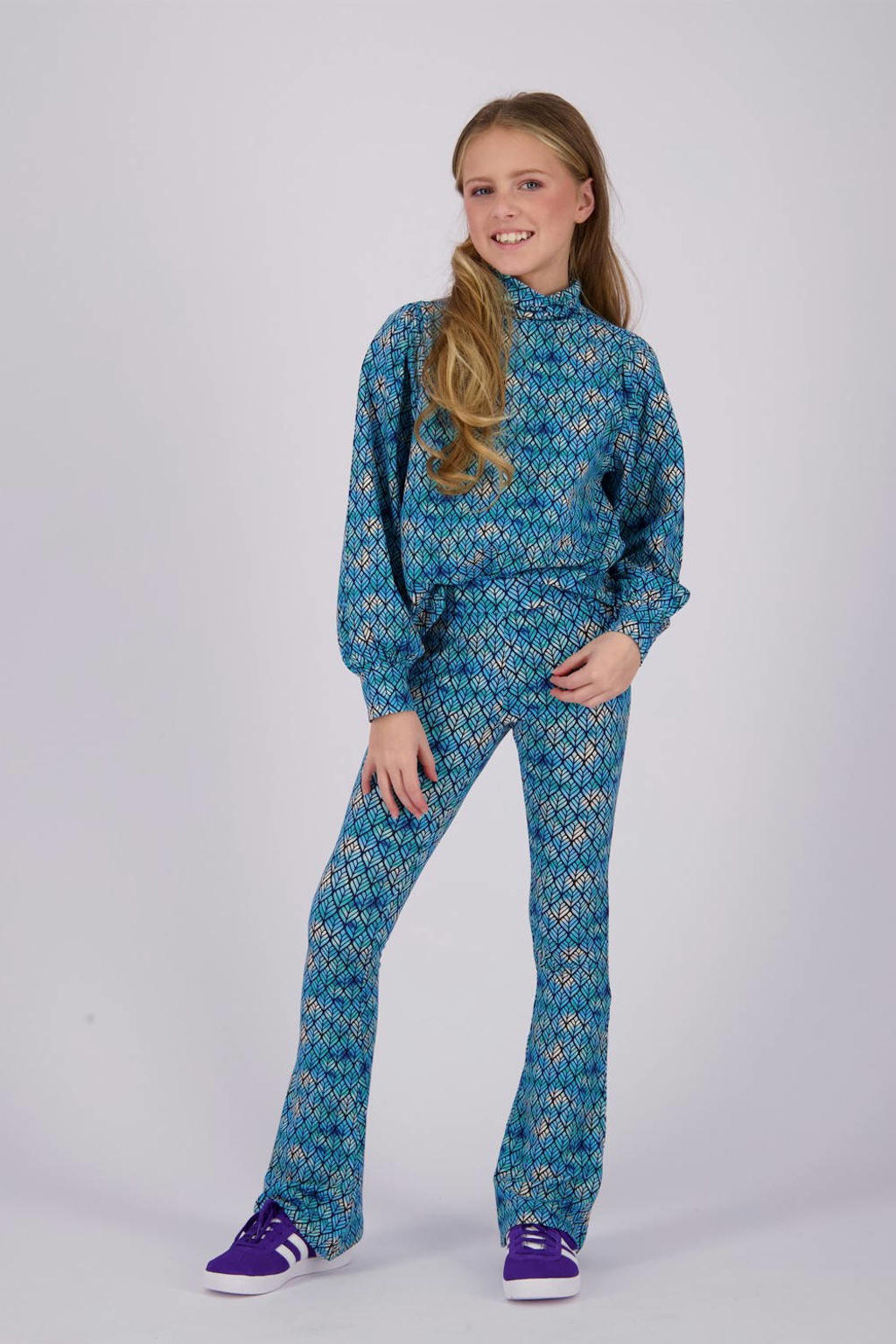 Blauw en grijze meisjes Vingino high waist flared broek Stexie van viscose met elastische tailleband
