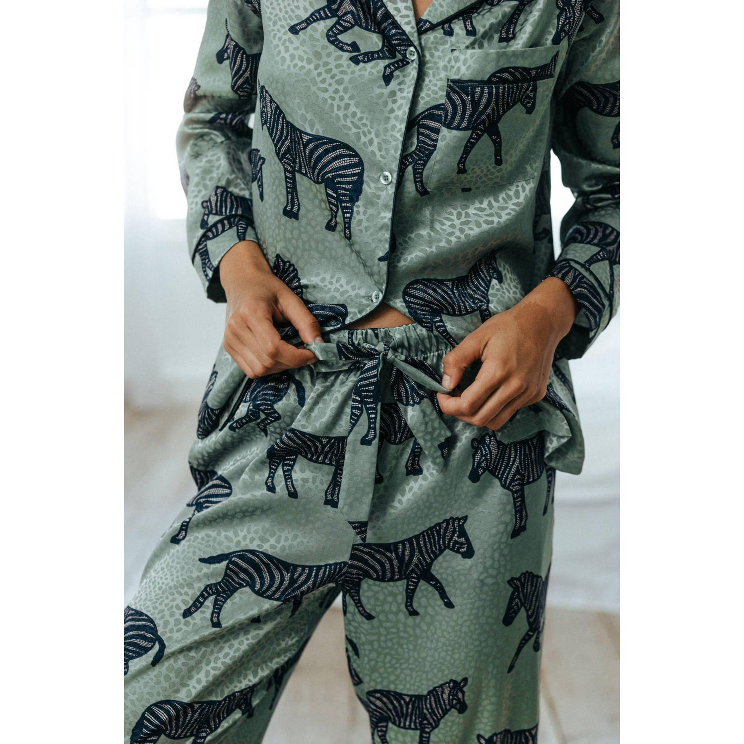 Chelsea Peers satijnen pyjama groen
