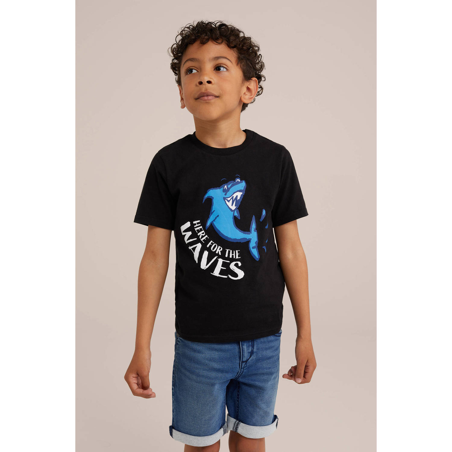 WE Fashion zwart T-shirt Jongens Katoen Ronde hals Printopdruk 110 116