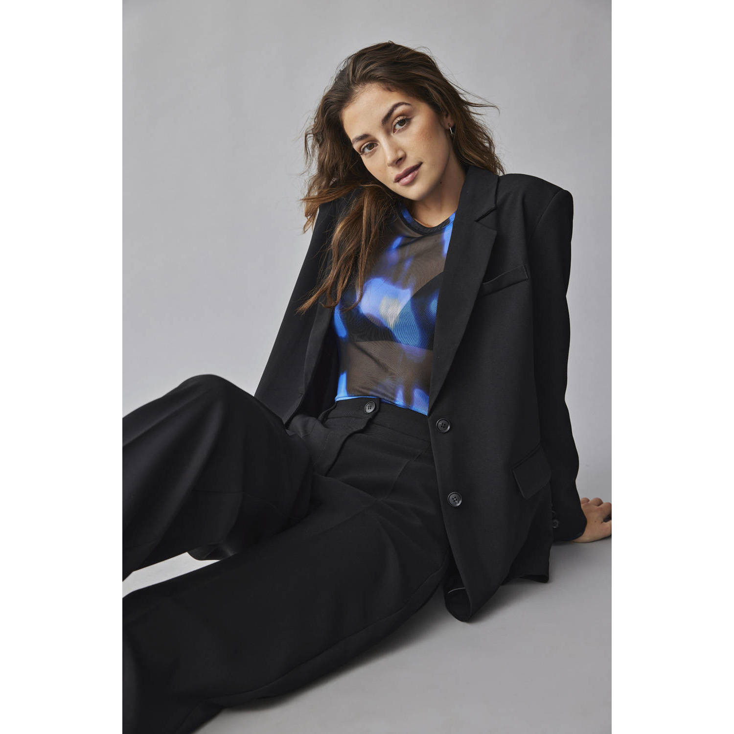 JDY Shelly Sterk x Wehkamp rechtvallende blazer SIRI zwart