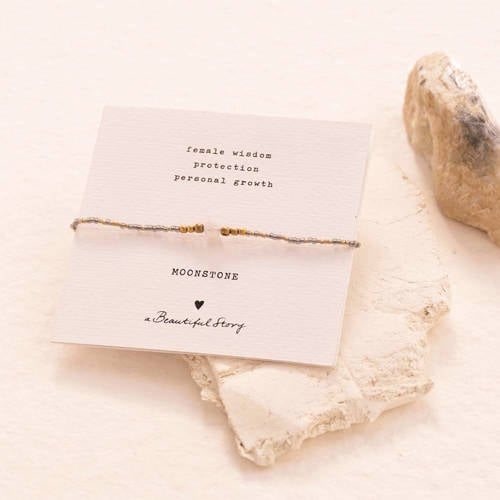 A Beautiful Story armband Iris Card Maansteen goudkleurig afbeelding