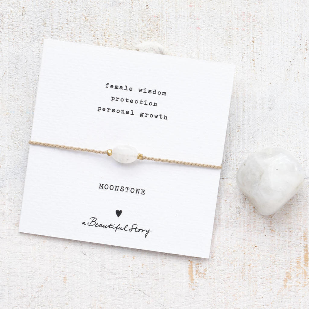 A Beautiful Story armband Gemstone Card Maansteen goudkleurig